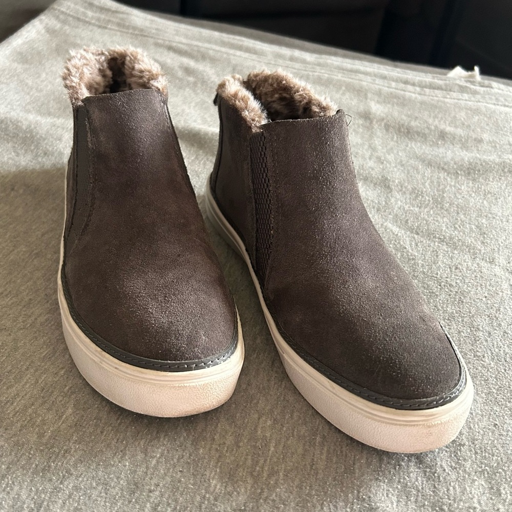 Cozy Taupe-Brown Suede Fur-Lined Slip-On Shoes